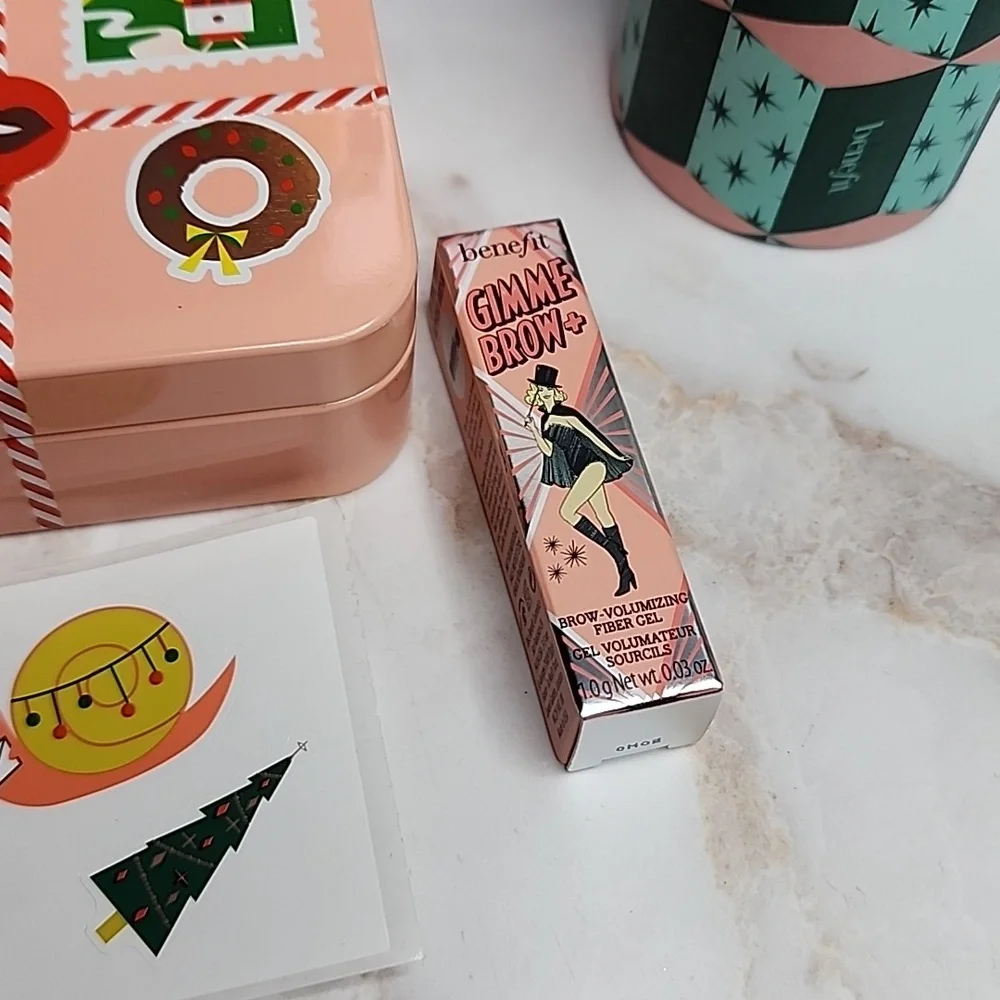 Benefit bundle tin